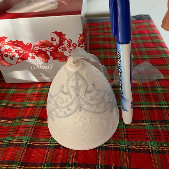 LLADRO Bell/Campana Christmas ornament - Picture 2 of 3